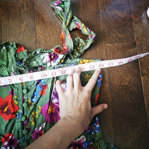 Tulle & Batiste Green Dress - Picture 7 of 11